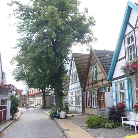 Strandmuschel, Ca 100M Z. Alten Strom Rostock Dış mekan fotoğraf